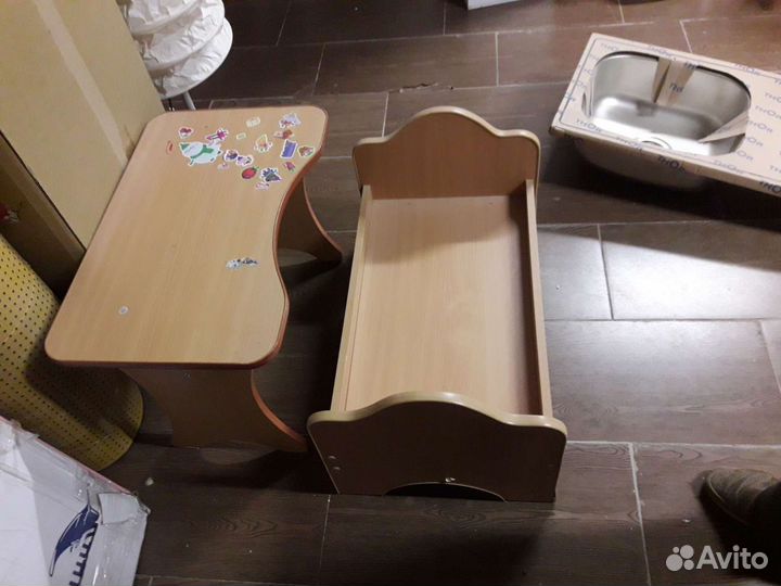 Стол для кукол