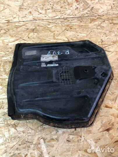 Пластиковая ниша запасного колеса Mercedes C W204