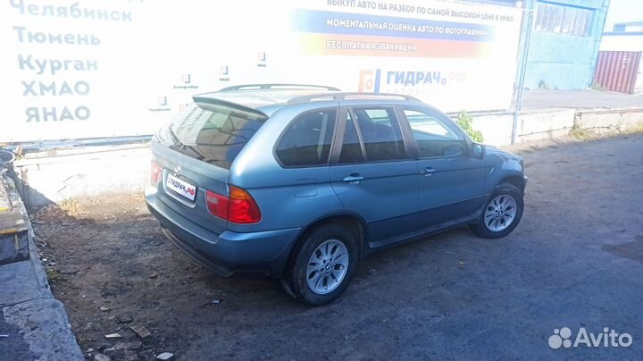 Повторитель на крыло левый BMW X5 (E53) 63138372241