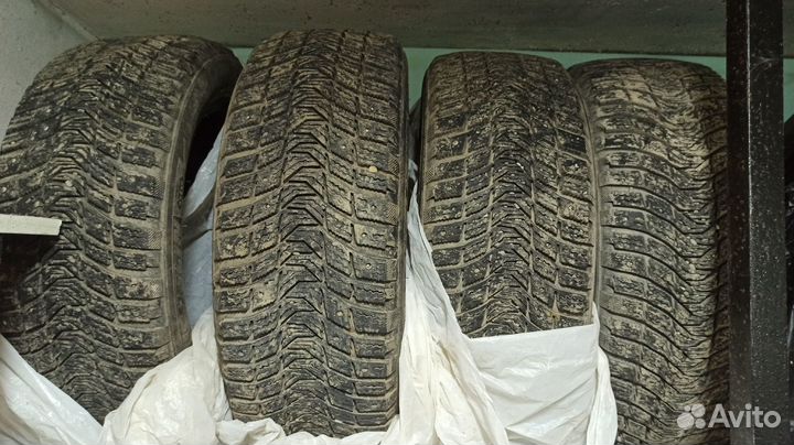 Michelin X-Ice North 3 205/55 R16
