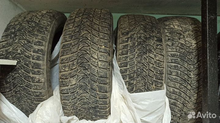 Michelin X-Ice North 3 205/55 R16