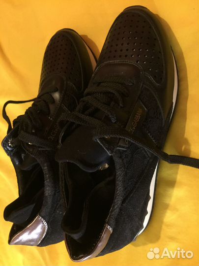 Кроссовки женские 39 размер