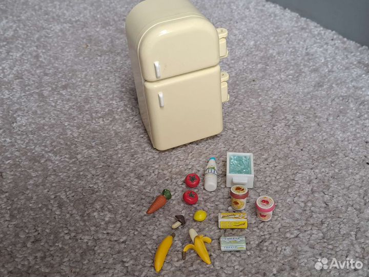 Sylvanian families холодильник