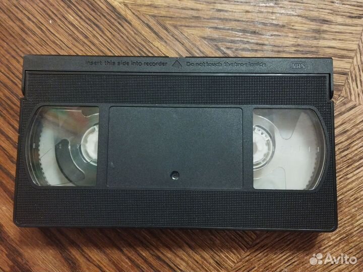 Видеокассеты для декора