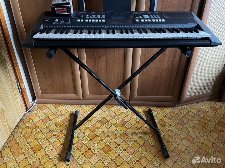 Синтезатор Yamaha PSR-E423