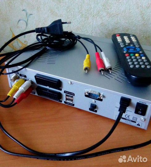 Цифровой спутниковый приёмник