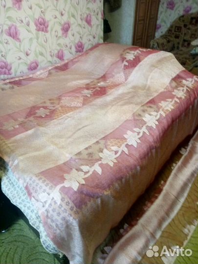 Тюль новая и скатерть на стол