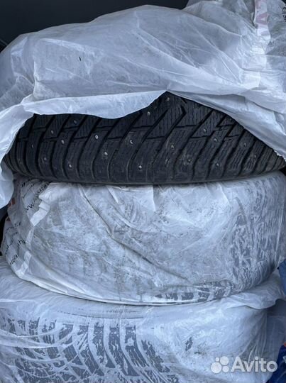 Nokian Tyres Hakkapeliitta 8 SUV 285/60 R18 116