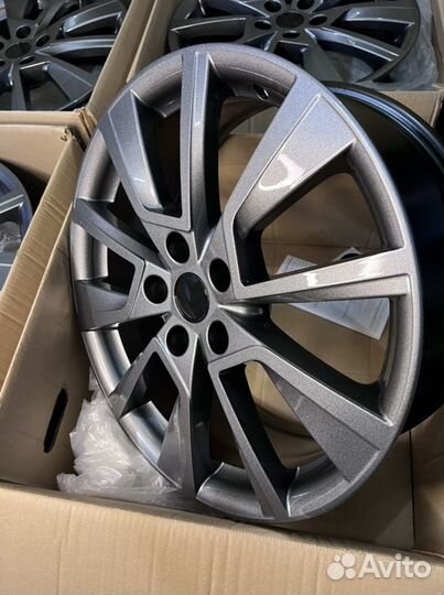 Новые литые диски Carwel R18 5*114.3