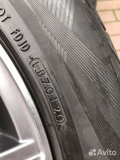 Yokohama Advan Sport V105 285/50 R20