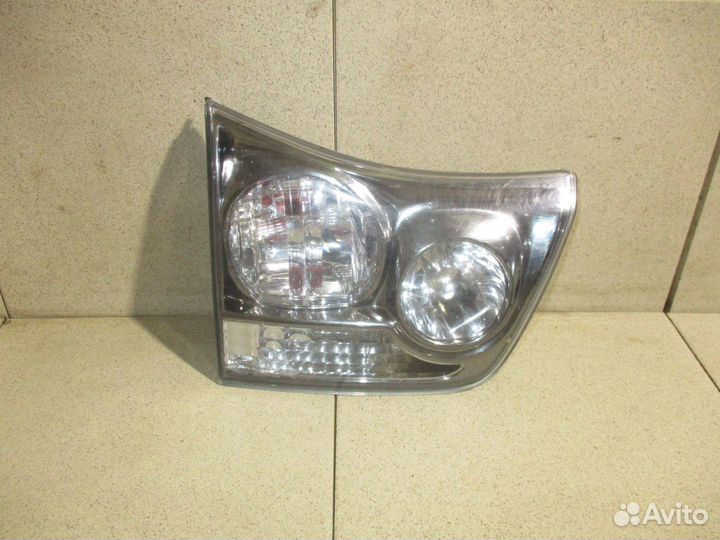 Фонарь внутренний З/П Lexus RX 300/330/350 (XU30)