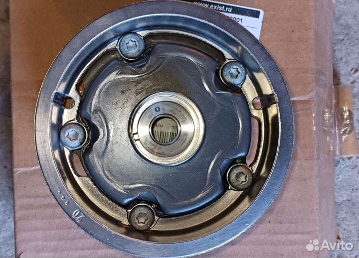 Шестерни распредвала GM 55567048, 55567049