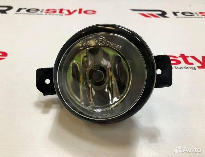 Туманка Nissan 1 ухо Valeo R1993