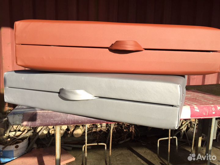 Кушетка чемодан легкая