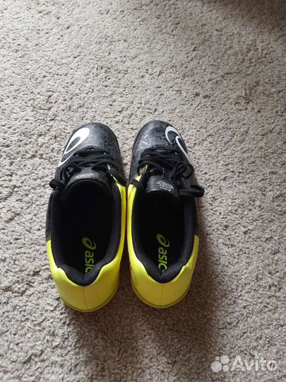 Футзалки asics