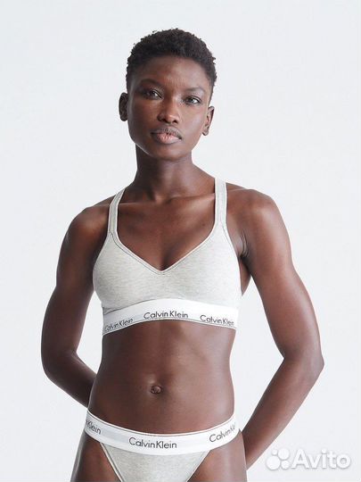 Топ Calvin Klein. Бюстгальтер Calvin Klein