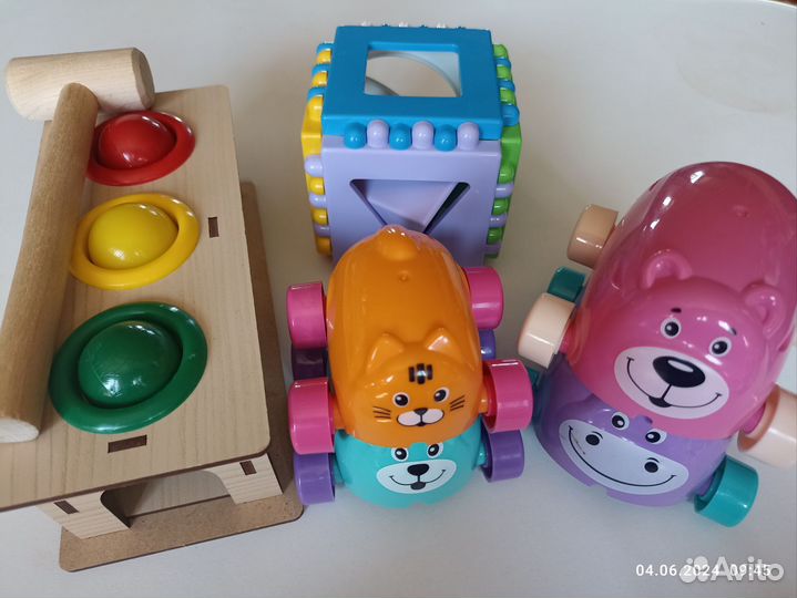 Развивающие игрушки для малышей