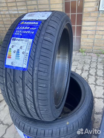 Landsail LS588 UHP 225/40 R18 и 255/35 R18 92Y