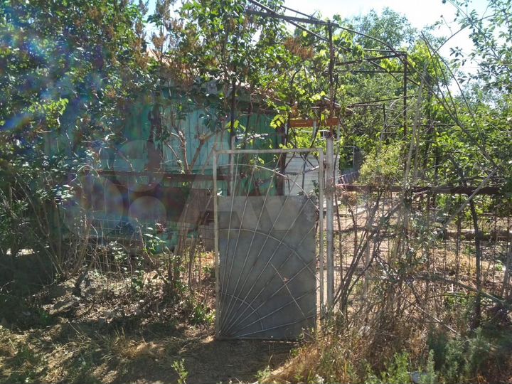 Дача 20 м² на участке 5 сот.