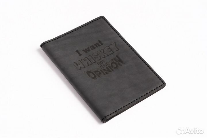 Кожаная обложка для паспорта с гравировкой