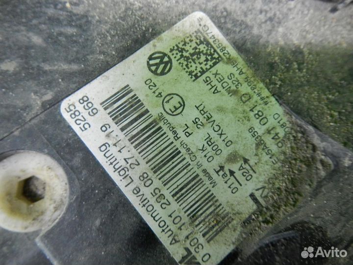 Фара левая Volkswagen Tiguan