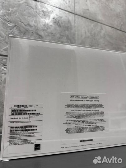 Apple MacBook Air (M1, 2020)