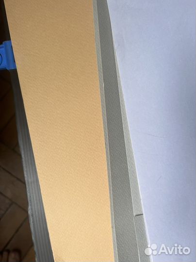 Папка для художника и много дорогой бумаги внутри