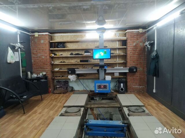 Мастер сход-развала, ученик мастера, автослесарь