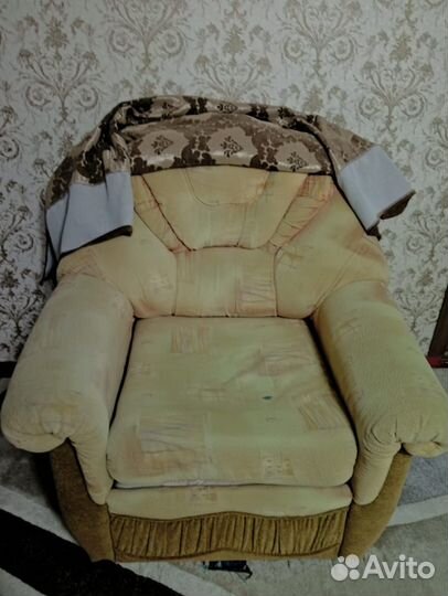 Мягкая мебель. Диван и кресла