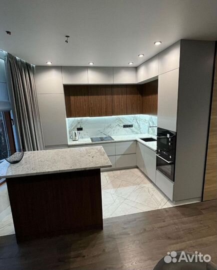 Кухонный гарнитур угловой