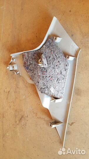 Обшивка задней левой стойки салона renault logan 2