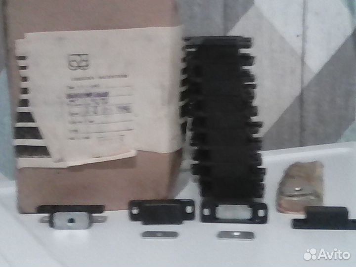 Фурнитура мебельная