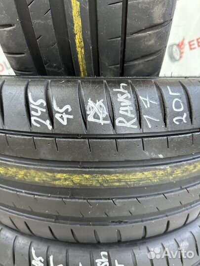 Michelin Pilot Sport 4 245/45 R17 99Y