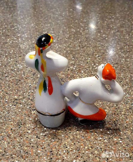 Статуэтка ссср, Танцующие Хохлы