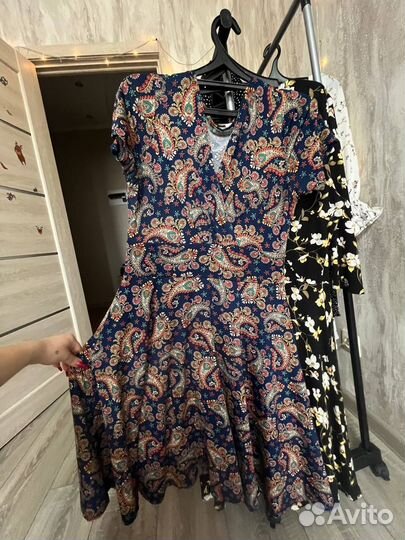 Платья 4 шт, пакетом