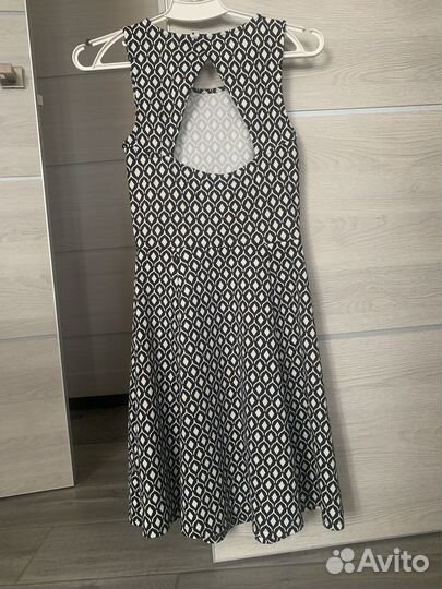 Платье hm xs