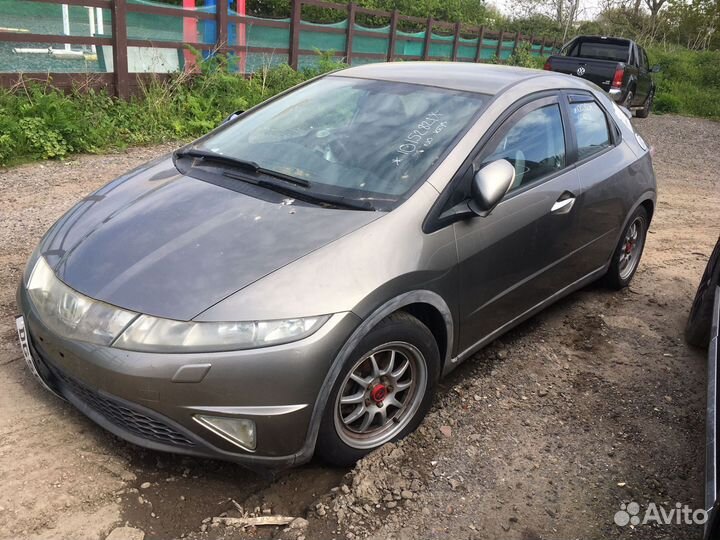 В разборе (запчасти) Honda Civic 5d