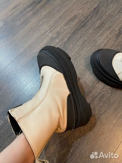 Ботинки zara для девочки 30