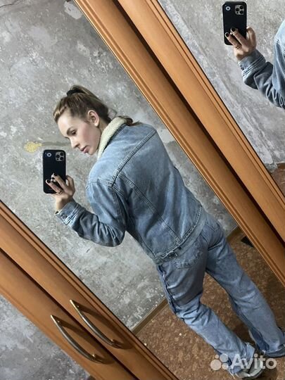Джинсовая куртка levis