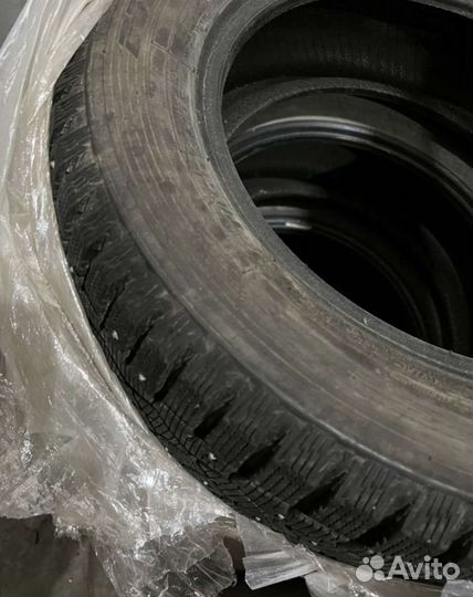 Nitto Therma Spike 185/60 R15 84