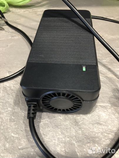 Зарядка для электросамоката