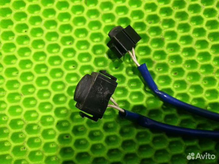 Кнопка бесключевого доступа Nissan Tiida C11