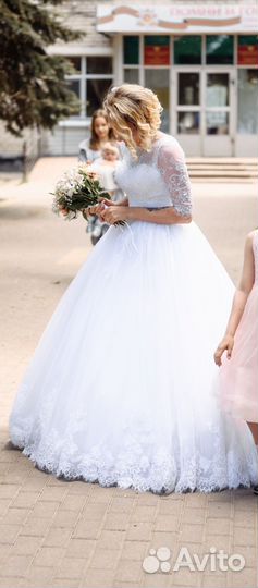 Свадебное платье 44 46 бу