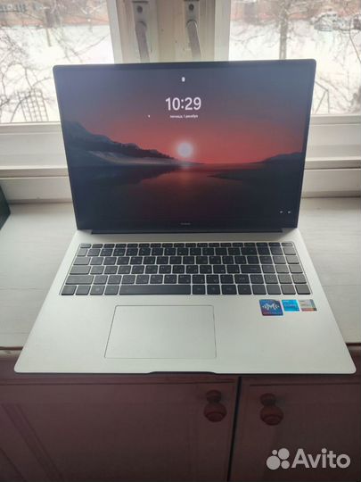 Honor magicbook X16 pro