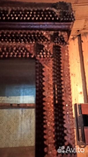 Буфеты и серванты старинные