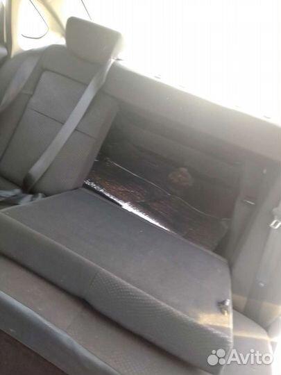 Заднее сиденье Ниссан Альмера G15