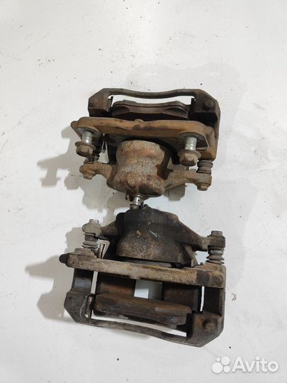 Суппорта передние левый,правый Honda CR-V IV 11—18