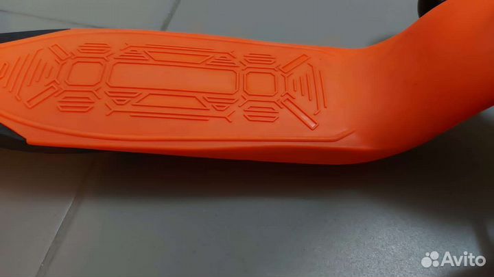 Самокат детский трехколесный