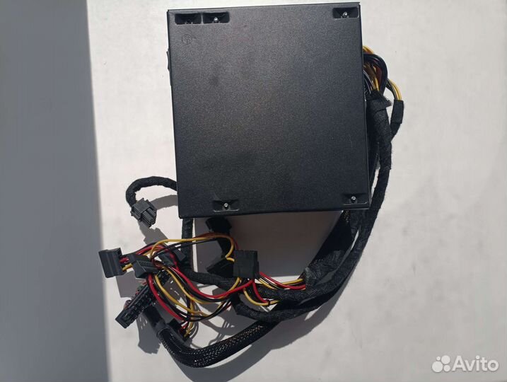 Блок питания на 550w