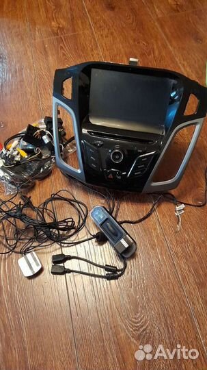 Автомобильная мультимедийная навигационная система
